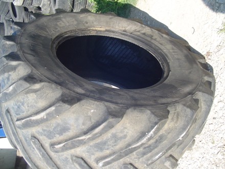 Селскостопански  гуми за тркатор 600 70 R 30